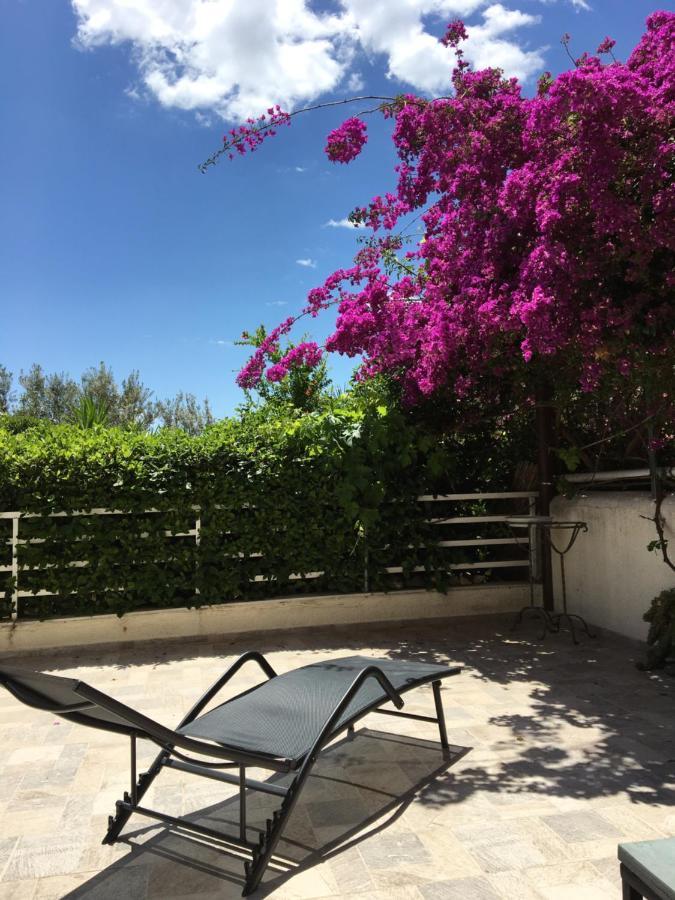 Studio On The Beach Loutraki  Exterior photo